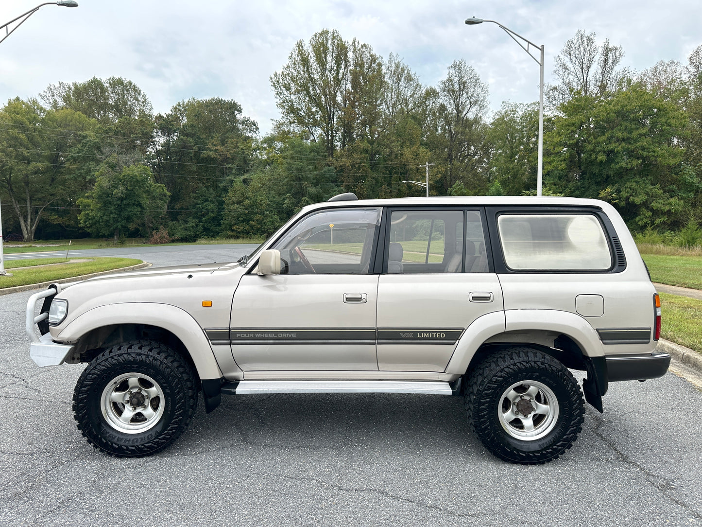 1992 Toyota Land Cruiser HDJ81 VX Limited - 4WD - TURBO DIESEL — LOT#657