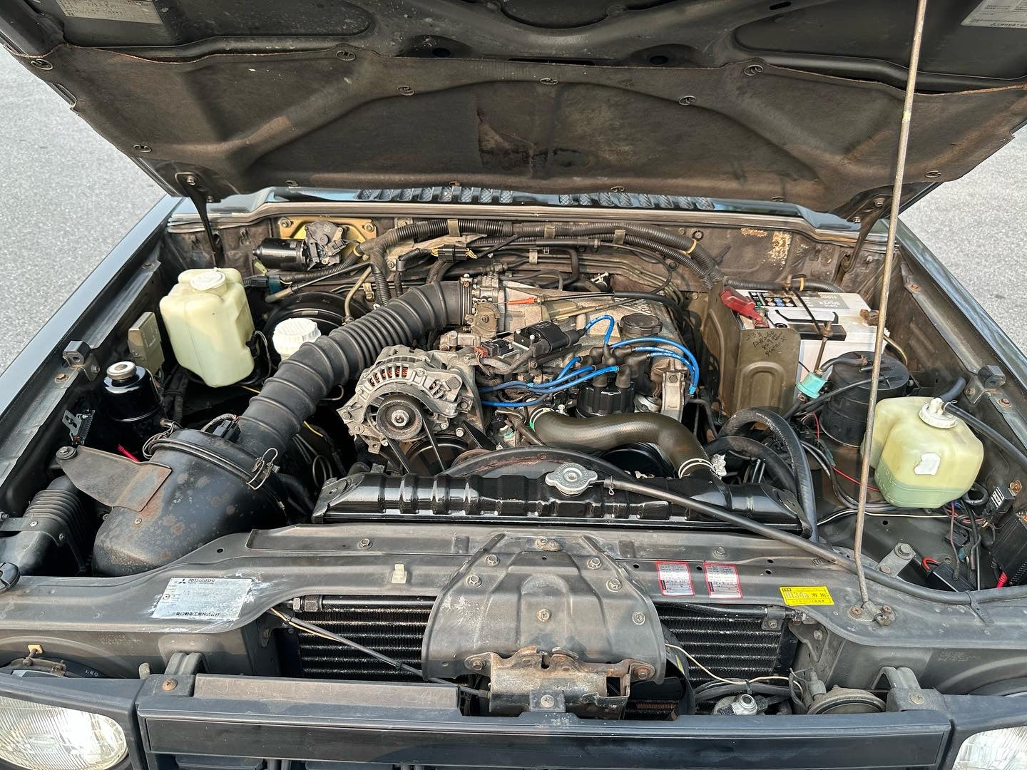 1990 MITSUBISHI PAJERO MONTERO WAGON E-L146GW
